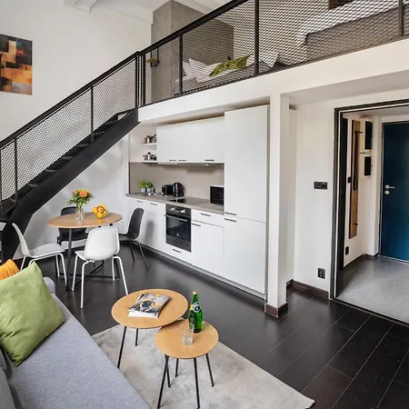 Apartman Loft Spacious In Prága