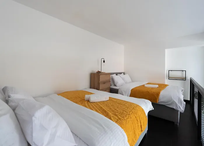 Loft Spacious In *