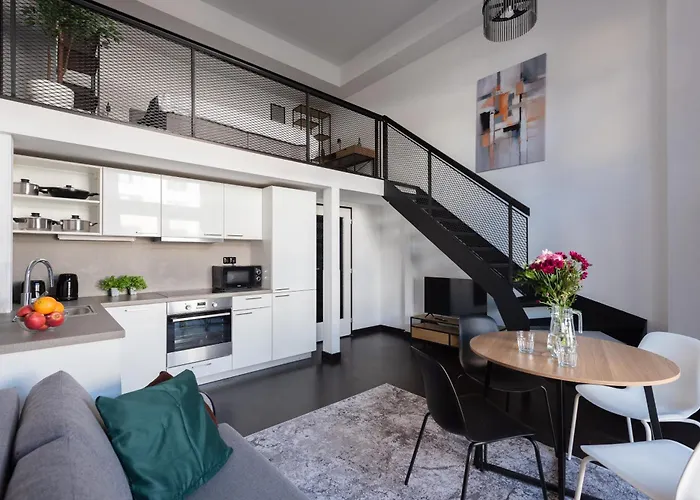 Loft Spacious In *