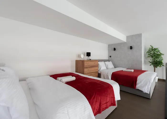 Loft Spacious In *