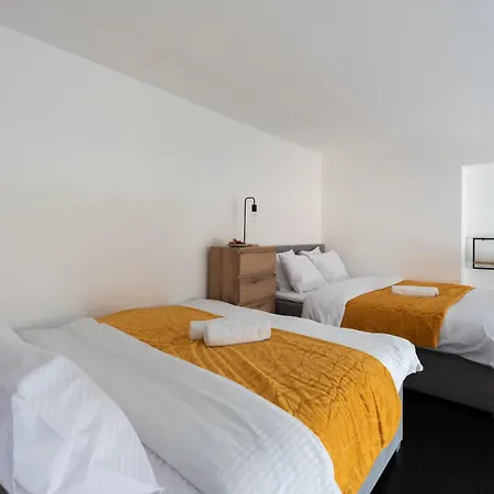 Loft Spacious In *