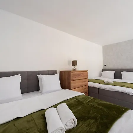 Loft Spacious In *