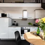 Loft Spacious In * プラハ