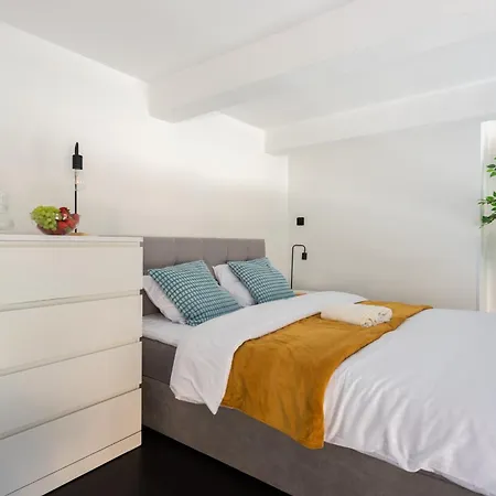 Appartement Loft Spacious In *