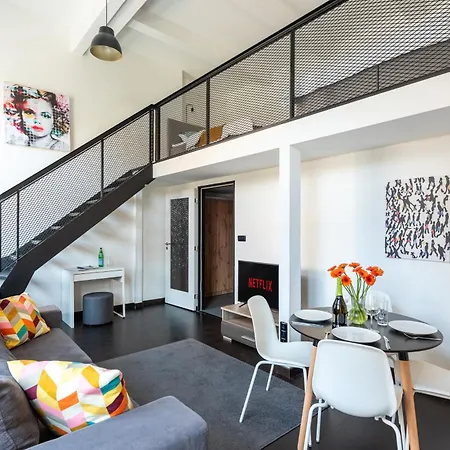 Appartement Loft Spacious In Praag