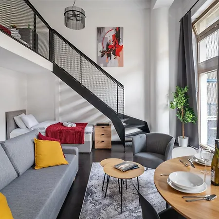 Loft Spacious In